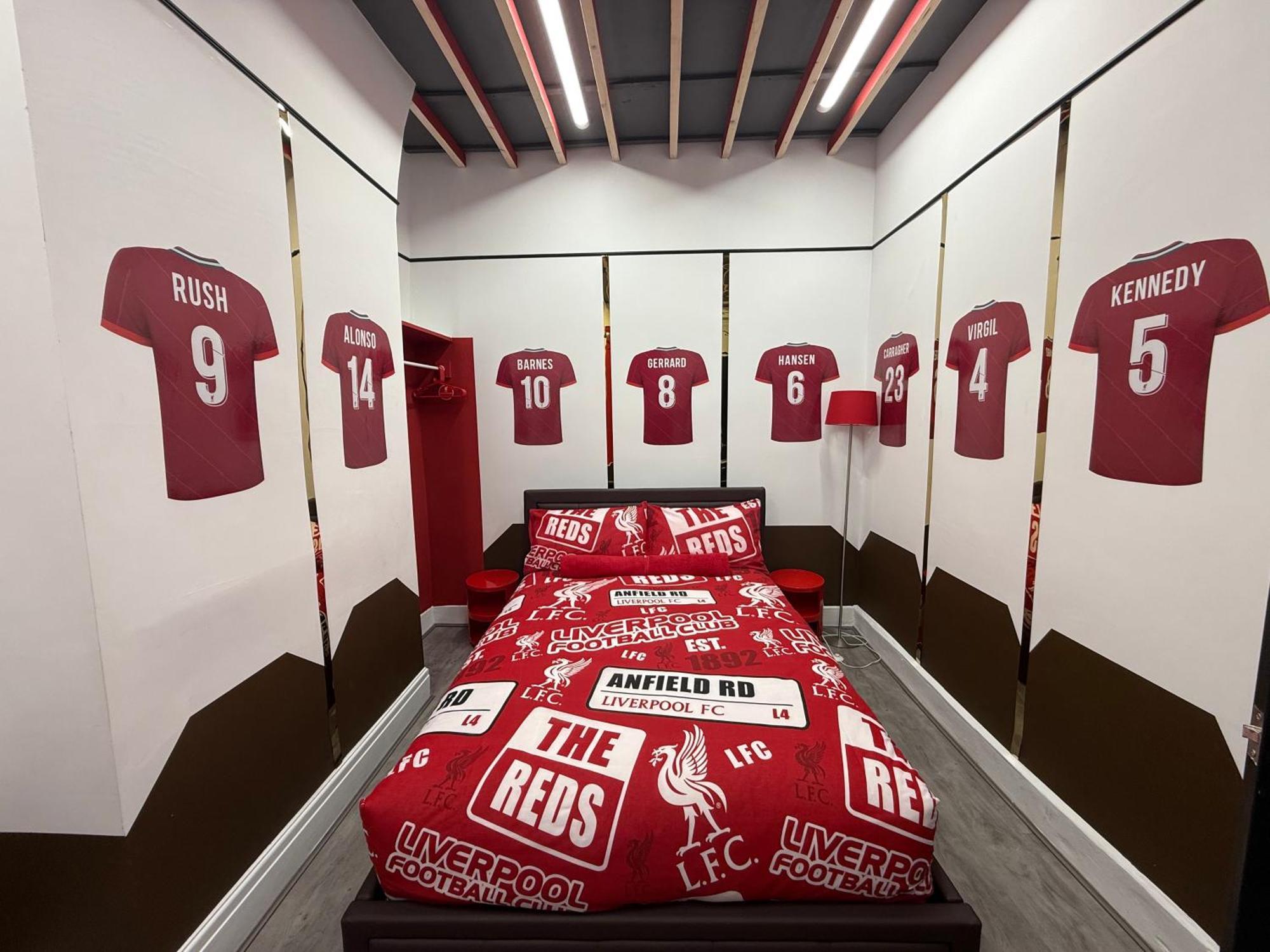 Вілла Anfield Abode - Entire Lfc Themed House Ліверпуль Екстер'єр фото