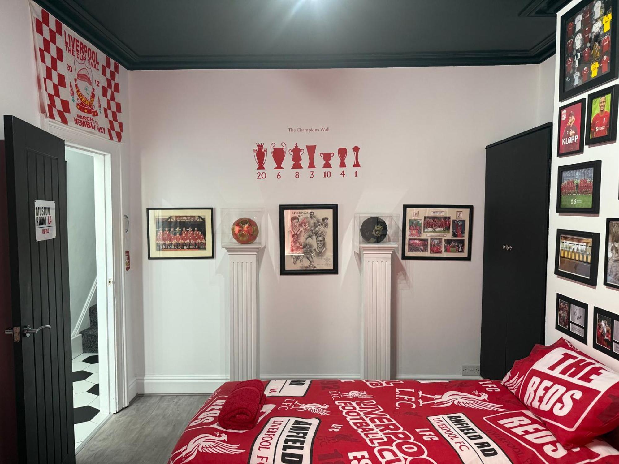 Вілла Anfield Abode - Entire Lfc Themed House Ліверпуль Екстер'єр фото